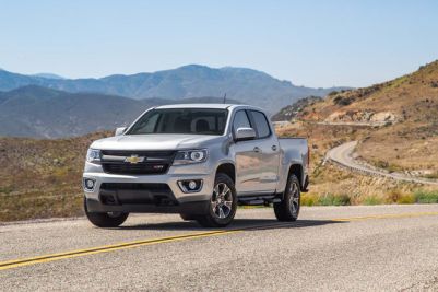 2016-Chevrolet-Colorado-Z71-Duramax-front-three-quarter-04